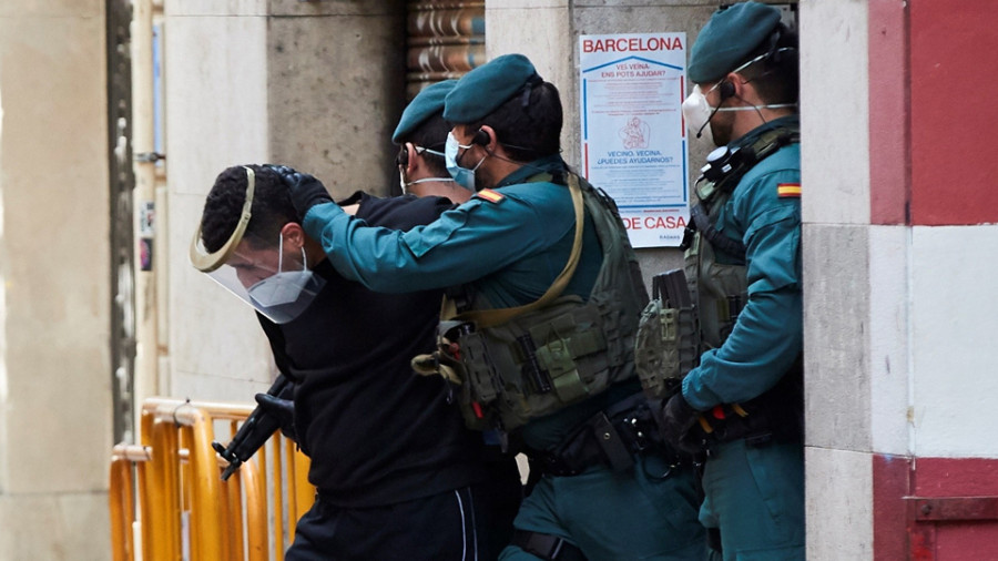 La Guardia Civil detiene en Barcelona a un supuesto yihadista que buscó objetivos  en el confinamiento