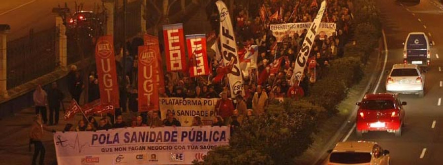 Unas 5.000 personas salen de nuevo a la calle en defensa de la sanidad pública