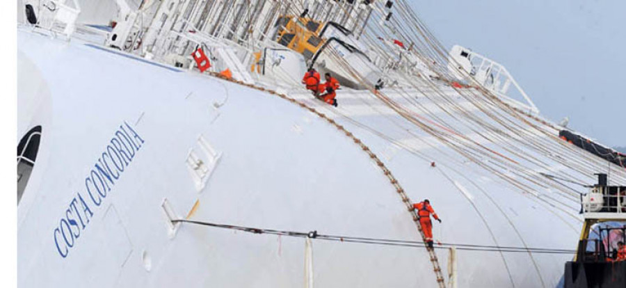 Los equipos de rescate  del “Costa Concordia” hallan un nuevo cadáver