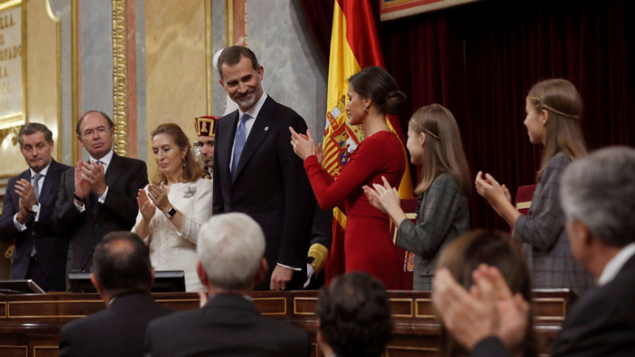 El rey defiende el valor de la Constitución y que no se suprima la diversidad territorial