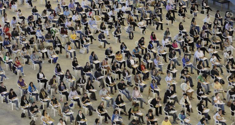 La Xunta adjudica 10.320 plazas de profesores para próximo curso mediante CADP y traslado