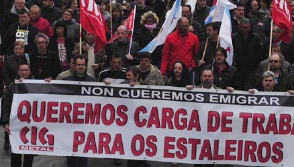 Miles de personas vuelven a exigir en Ferrol trabajo para el sector naval