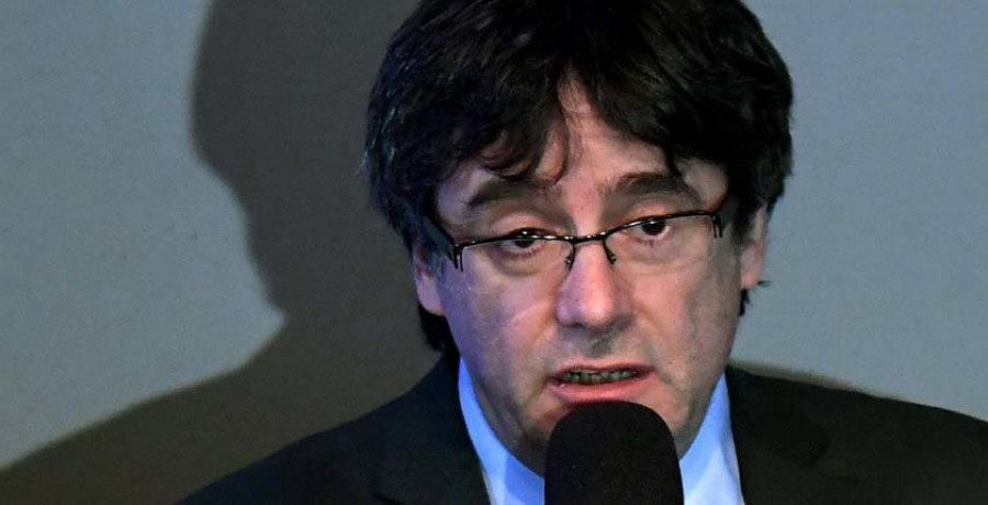 Puigdemont descarta renunciar a su escaño y vuelve a pedir mediación