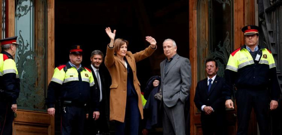 Forcadell considera
que es un “ataque a la democracia” que la llamen a declarar