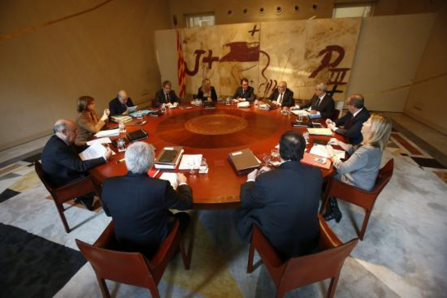 El Govern denuncia que el PP "castiga" e "insulta a la inteligencia de los catalanes"
