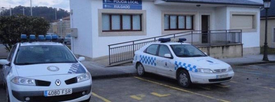 El PP afirma que Bergondo no optará a un nuevo coche policial y la alcaldesa lo tilda de “sandez”