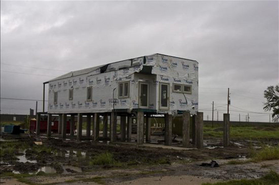 Casas ecológicas financiadas por Brad Pitt tras el Katrina sufren humedades