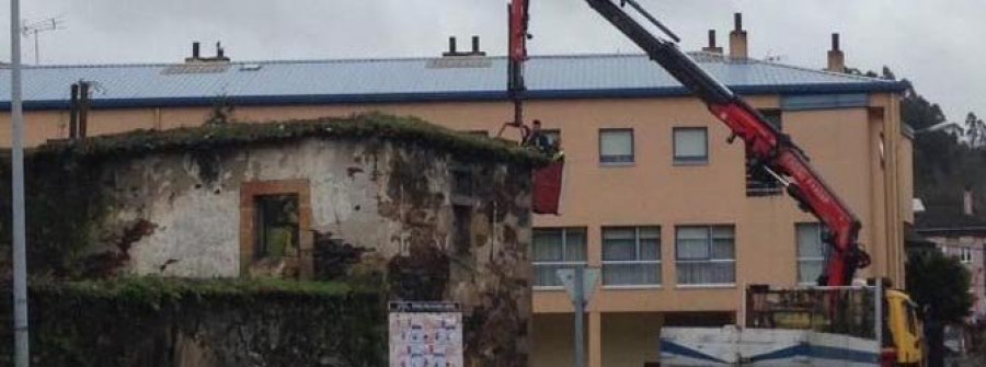 Betanzos limpia el antiguo convento de As Donas y pide  a la Xunta que lo promocione