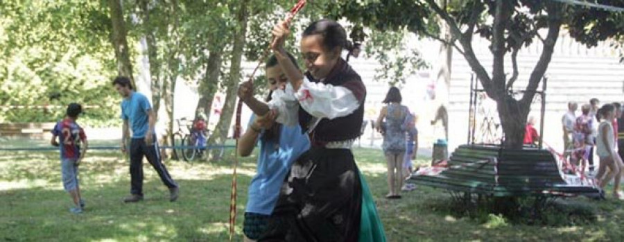 BETANZOS - Los más pequeños son los protagonistas del Día da Familia de Betanzos en El Pasatiempo