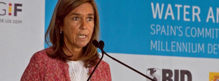 Ana Mato apuesta por la atención especializada a los menores con cáncer