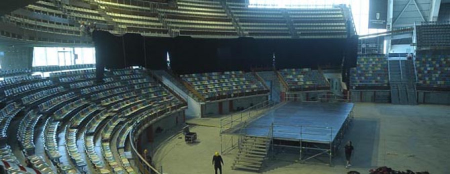 El Coliseo bate récords con un escenario de treinta toneladas para Lenny Kravitz