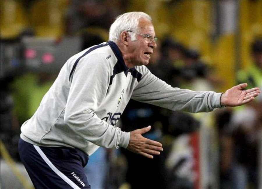 El Atlético, "de luto" por el fallecimiento de Luis Aragonés