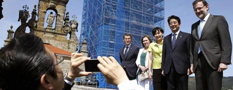 Finaliza la restauración en la torre norte de la Catedral de Santiago