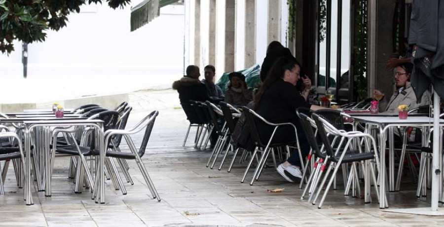 La hostelería pide a la Marea negociar los cambios en terrazas del casco viejo