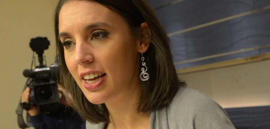 Irene Montero insta a Susana Díaz a aclarar si también ve en Podemos un "enemigo"