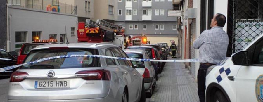 Hospitalizado un empleado del Basquet Coruña tras inhalar humo en un incendio en la sede del club