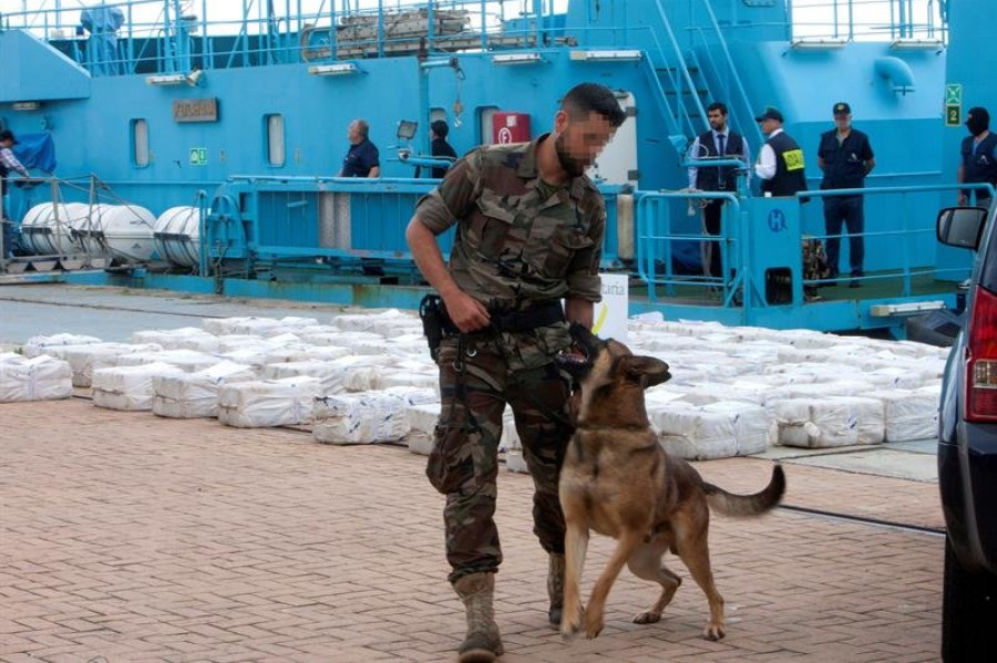 Descargan un alijo de 2.500 kilos de cocaína en Vigo