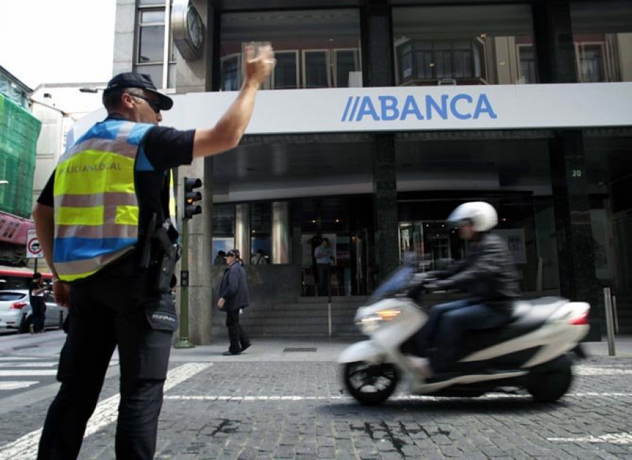 Primera muestra de Abanca, con el propósito de abrir a la sociedad su colección de arte