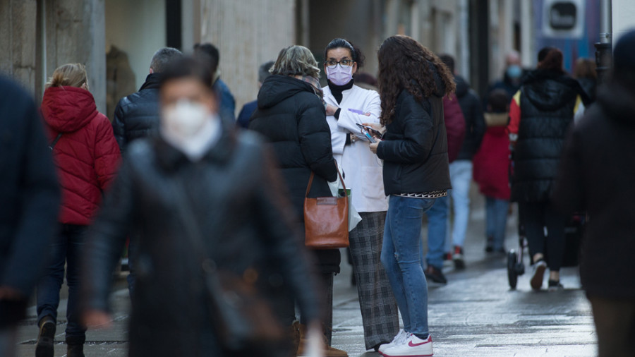 La escalada de contagios en Galicia dispara la presión en los hospitales