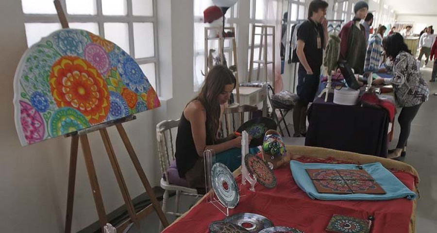 ​San Agustín celebra un nuevo Mercado das Nubes con gastronomía, artesanía y arte