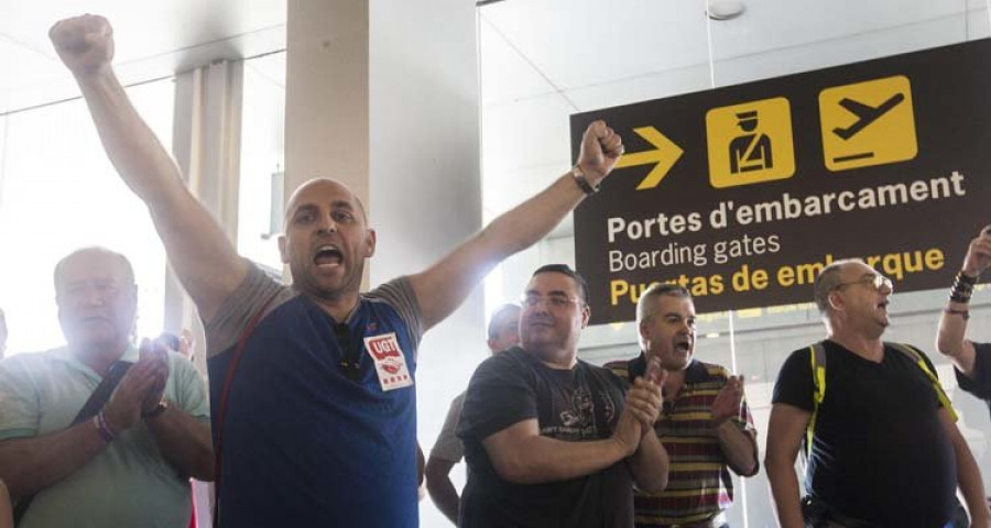 Los trabajadores de Eulen del aeropuerto de Barcelona vuelven a la huelga el día 
8 de septiembre