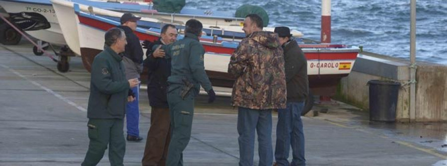 El pescador que se cayó al mar en O Portiño el viernes continúa sin aparecer