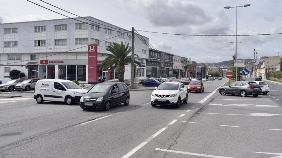 Urbanismo estudia construir glorietas en las intersecciones entre la avenida de Finisterre y A Grela