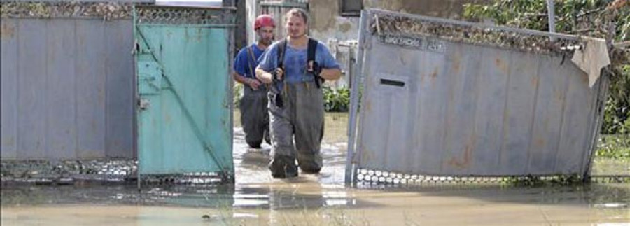 Día de luto en Rusia por los 171 fallecidos en las inundaciones en el sur del país