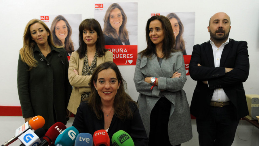 El PSOE trabaja en un documento base que podrá ser firmado a tres bandas