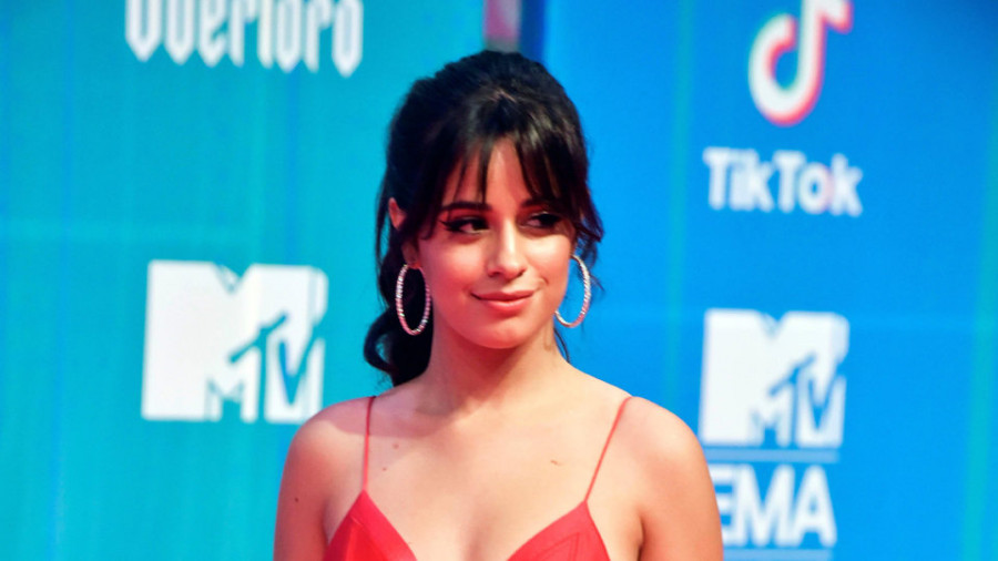 Camila Cabello y Cardi B actuarán en febrero en los premios Grammy