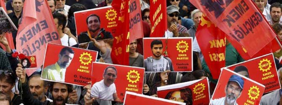 Turquía apunta al EI como autor del atentado de Ankara en el que murieron 95 personas