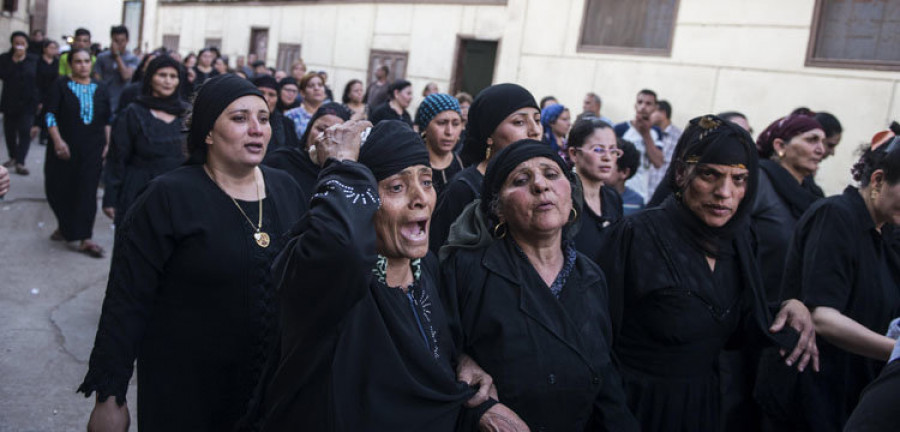 El terrorismo golpea de nuevo a los cristianos egipcios con 28 fieles muertos