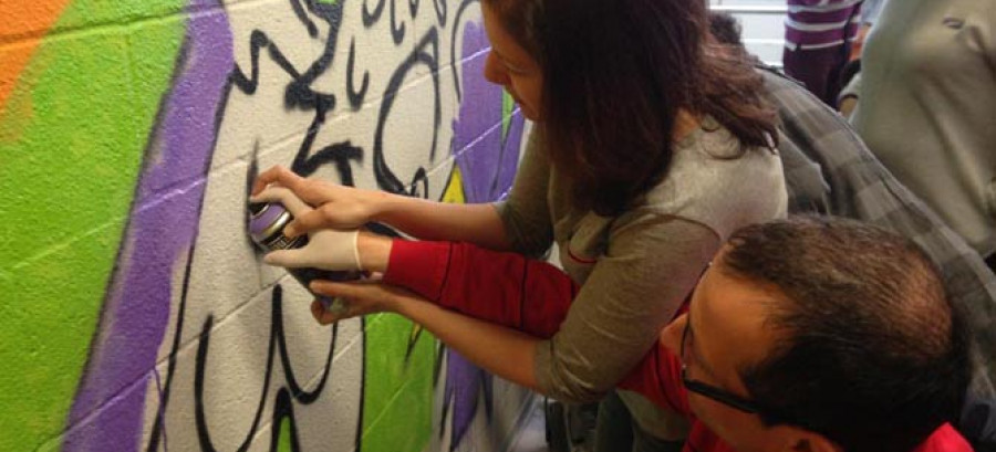 SADA-Los usuarios de Aspace participaron en un taller  de grafiti en la Facultad de Ciencias de la Educación