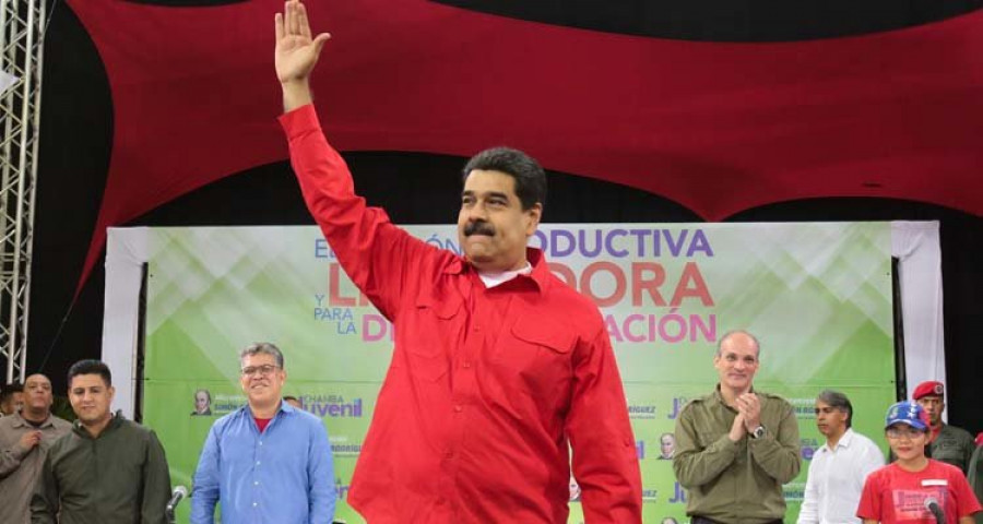 La Unión Europea acuerda sancionar a siete altos cargos del Gobierno de Maduro