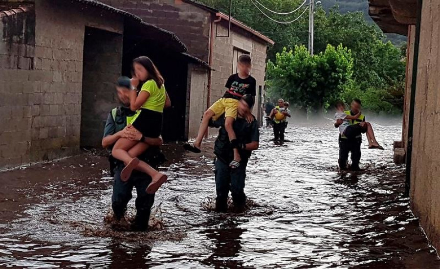 Pánico en Ourense por fuertes tormentas de granizo e inundaciones 