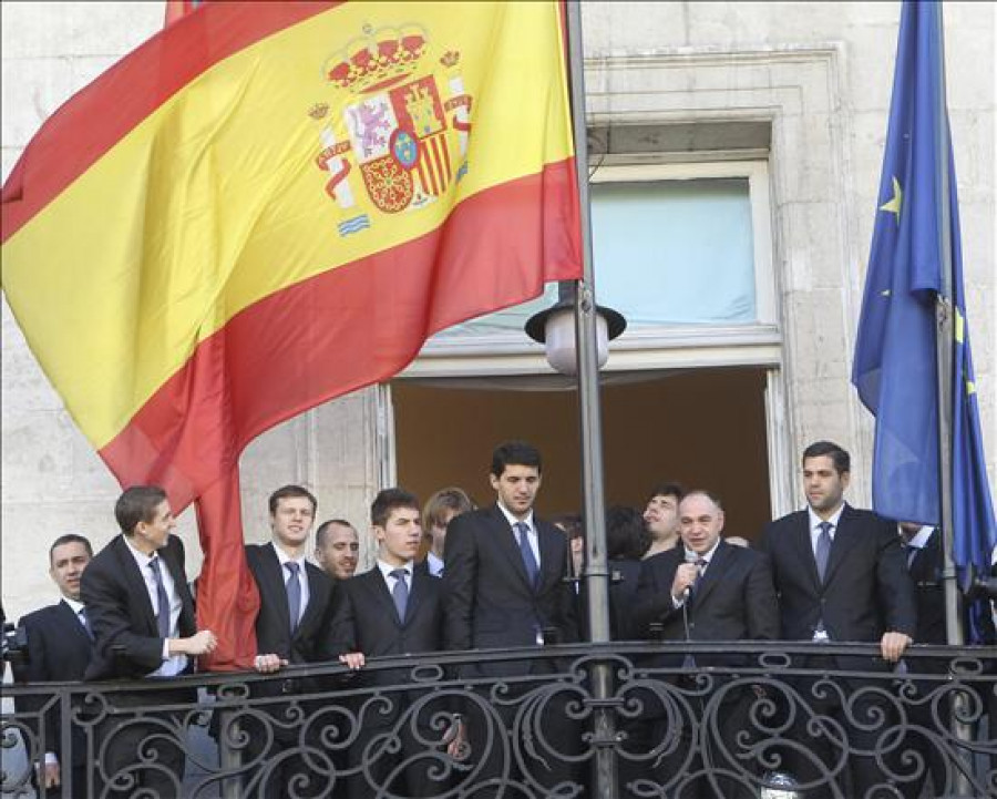 El Real Madrid ofrece el título de Copa a los madrileños