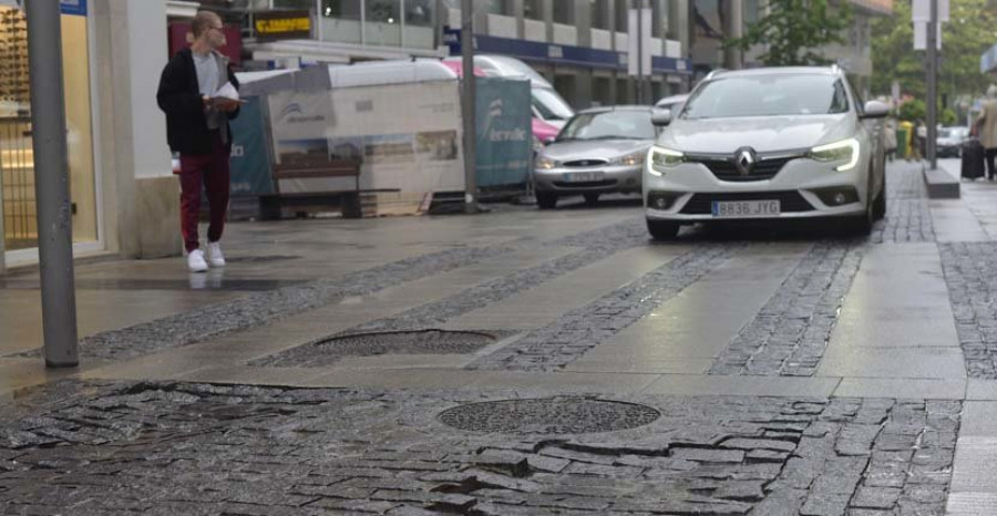 Los baches en los adoquines de la zona de San Andrés incrementan la inseguridad