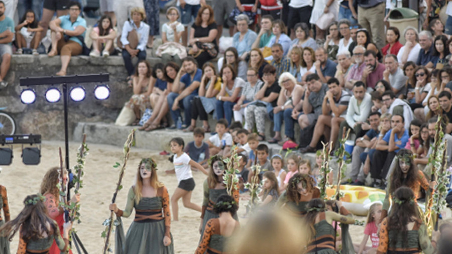 Las “Bacantes” de Noite de Bohemia se mostrarán por última vez en la colegiata de Santa María del Campo