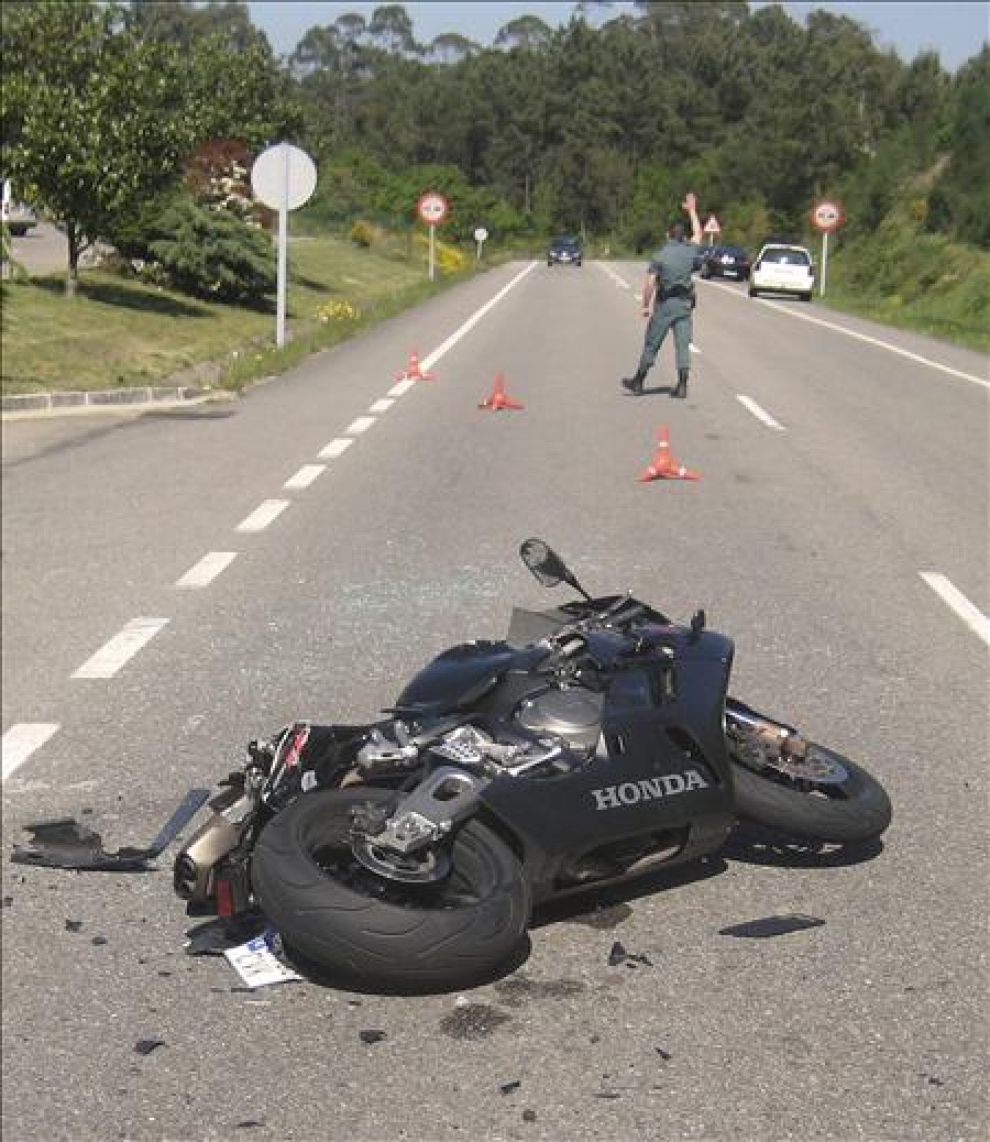 Muere un joven motorista en el municipio de Pontevedra