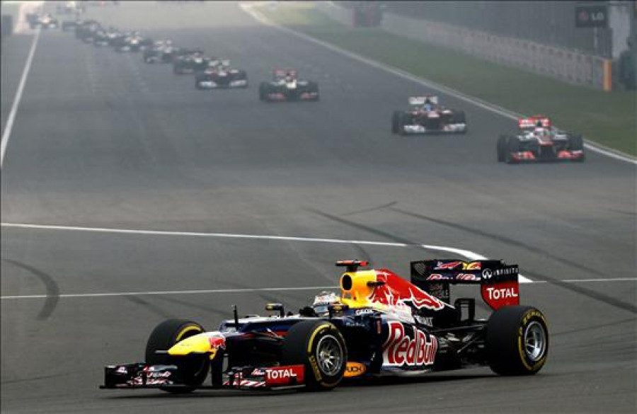 Vettel gana el Gran Premio de la India y Alonso queda segundo