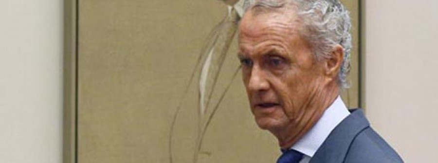 Morenés ve en Chávez a “un amigo” y respalda la venta de armas a Venezuela