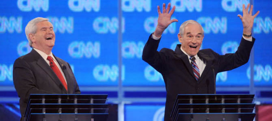 Los cuatro aspirantes republicanos se lanzan dardos en un crudo debate