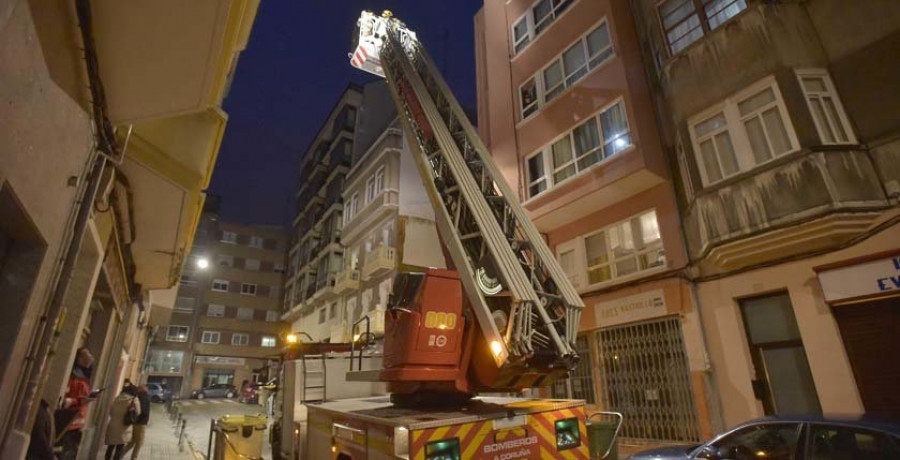 “Félix” provocó varios daños por viento en señales de tráfico y tejados a lo largo de una tarde accidentada