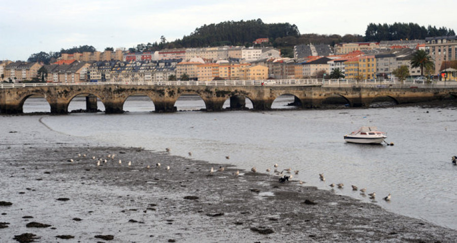 Un informe apunta al Estado para compensar por el dragado de la ría do Burgo