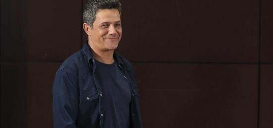 Algeciras nombra a Alejandro Sanz embajador de la ciudad