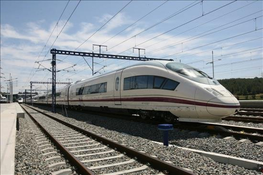 Putin critica la compra de trenes Talgo a España que ha hecho su ministro de Transportes