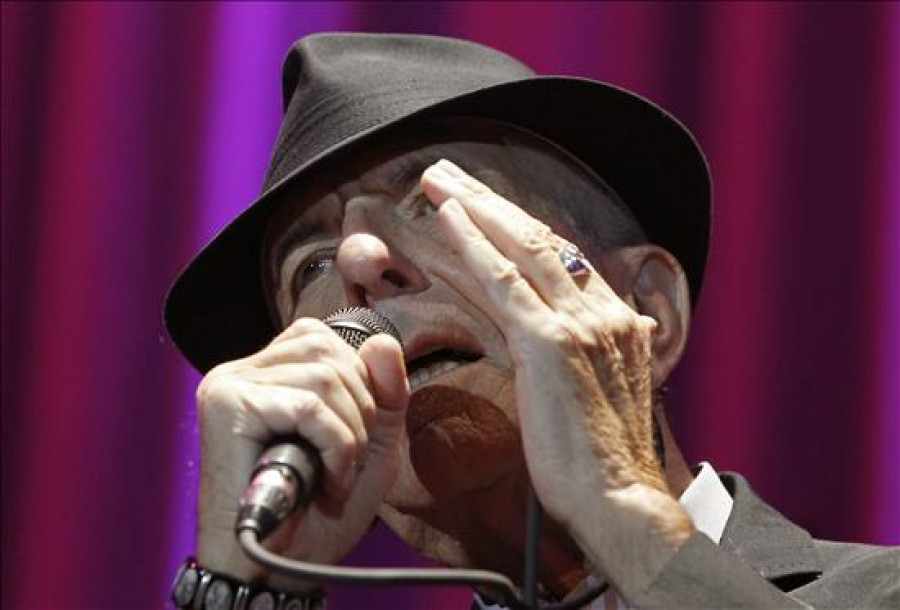 ¡Para quitarse el sombrero!: Leonard Cohen pone de pie a Madrid