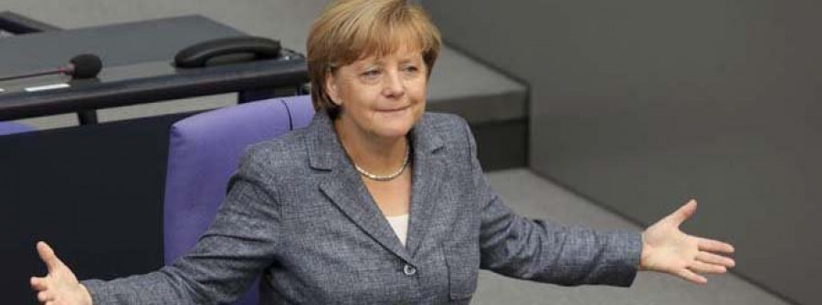 Merkel visita Turquía donde espera negociar sobre refugiados y visados
