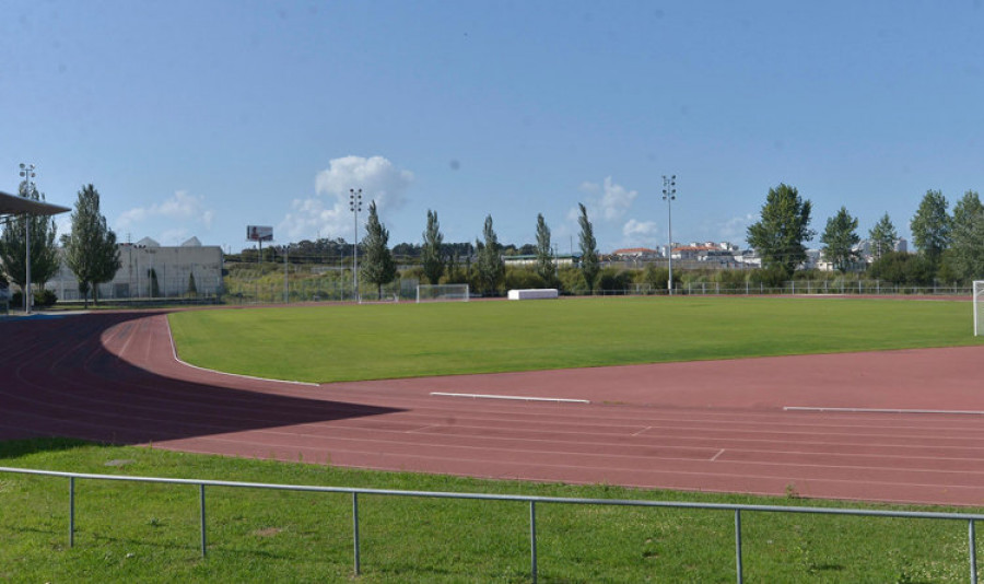 La UDC abre este lunes la pista de atletismo de Elviña con un protocolo para evitar infecciones