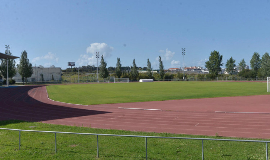 La UDC abre este lunes la pista de atletismo de Elviña con un protocolo para evitar infecciones